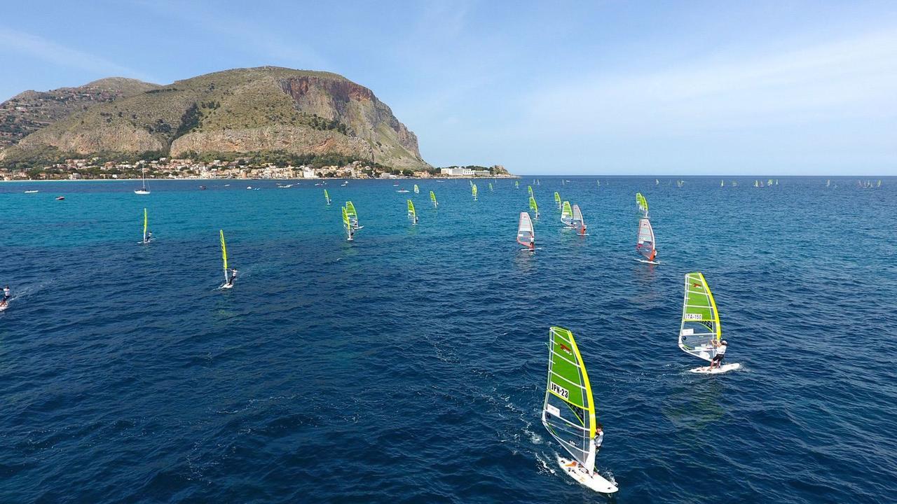 Mondello Suites Feels Like Home Экстерьер фото